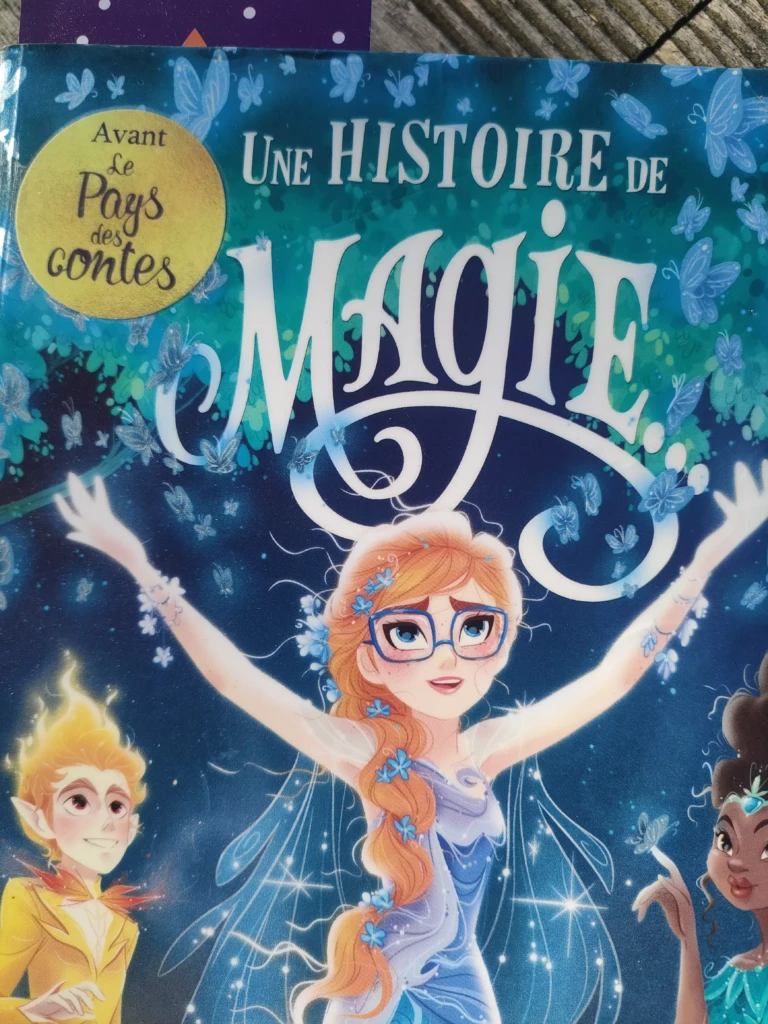 couverture de livre pour enfant avec inspiration lettering magie